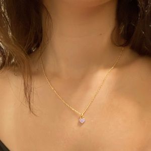 Dainty heart necklace